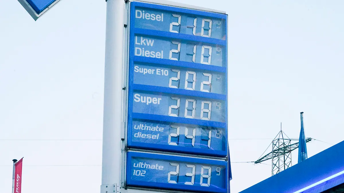 Warnung vor Staatseingriffen: Ifo-Chef: Gestiegener Ölpreis Anreiz für Verbraucher