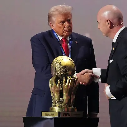 Donald-Trump-l-und-Gianni-Infantino-pflegen-ein-enges-Verhaeltnis