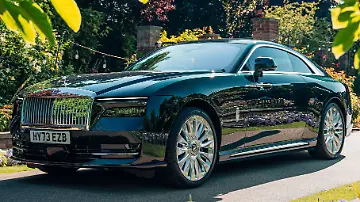 P90557772_highRes_rolls-royce-spectre-