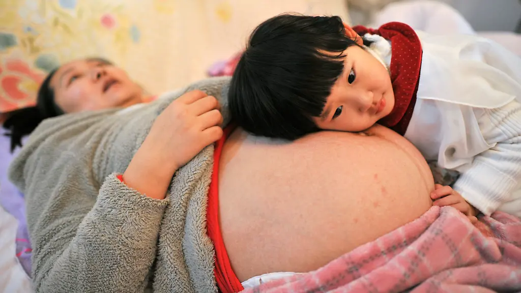 2014-02-25T000000Z-1632204682-GM1EA2P186H01-RTRMADP-3-CHINA