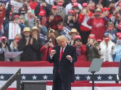 Studie zeigt Überzeugungskraft: KI-Chatbot kann Meinung von Trump-Wählern beeinflussen