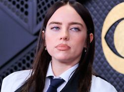 Romanvorlage von Sylvia Plath: Billie Eilish soll ihr Schauspieldebüt in "Die Glasglocke" geben