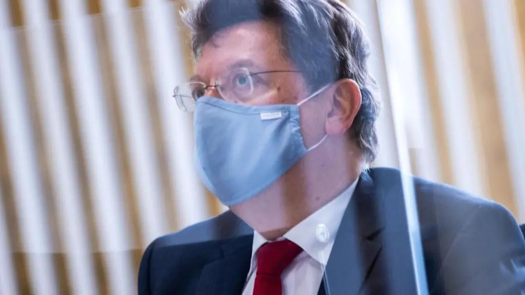 Reinhard-Meyer-SPD-im-Landtag