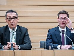 Berlin Tag & Macht: Özdemir hat die Hagel-Versicherung, die CDU einen Reh-Unfall