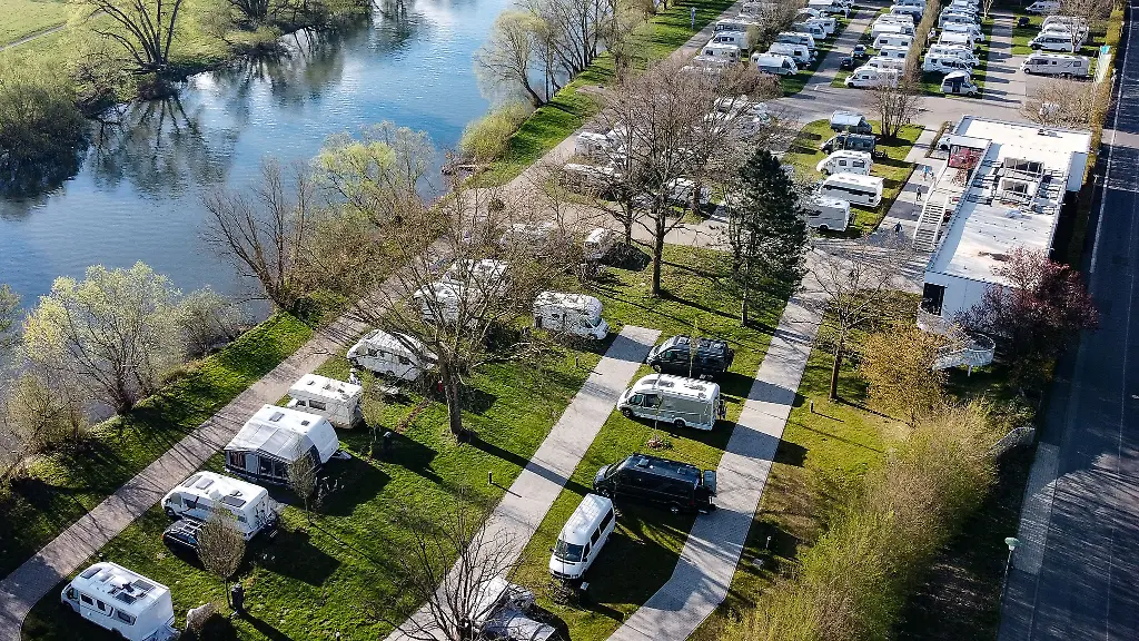 Camping-ist-in-Hessen-preiswerter-als-in-vielen-anderen-Bundeslaendern