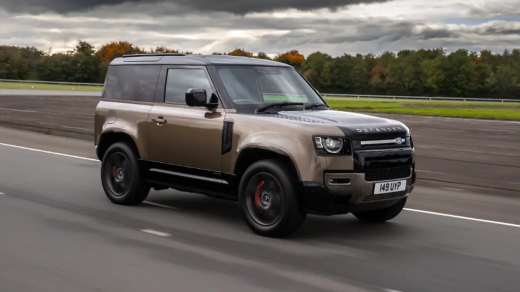 LR-DEF-90-X-P400-GONDWANA-STONE-GAYDON-281020-015