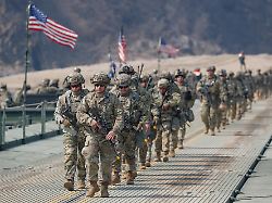 Droht Bodeneinsatz im Iran?: USA verlegen Marineinfanterie in den Nahen Osten