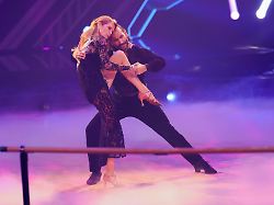 Let’s Dance - Show 2: Zehnerkelle! Doch die sinnlichste Szene gehört Esther Schweins