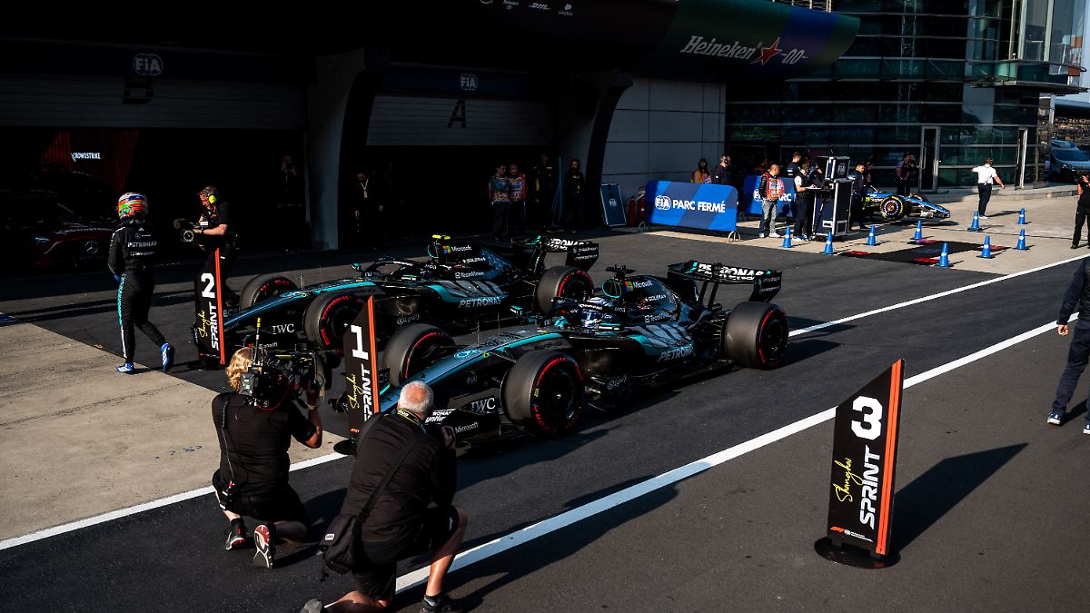 Mercedes bleibt unschlagbar - und raubt Vettel einen Rekord