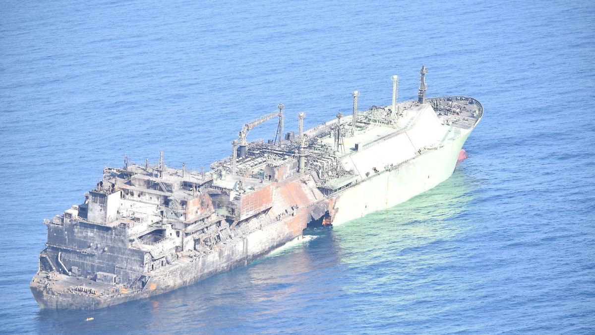 Russischer Tanker "Arctic Metagaz" treibt auf Malta zu