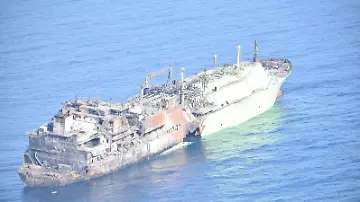 2026-03-13T101857Z_1372017699_RC2M3KAQZ2JJ_RTRMADP_3_UKRAINE-CRISIS-RUSSIA-LNG-TANKER