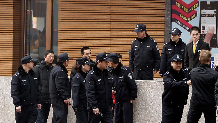 Sicherheitskräfte sind allgegenwärtig in Peking.