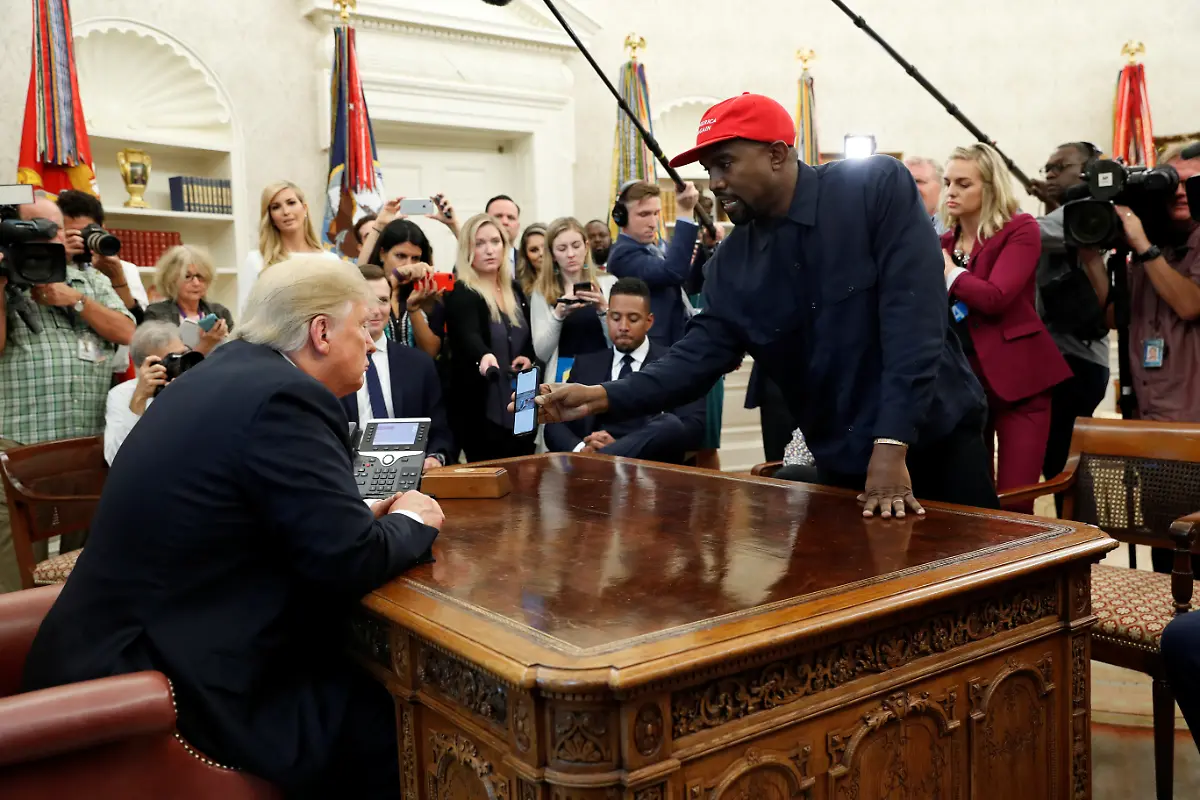 2018-10-11T170711Z-1521671072-RC19AE9882E0-RTRMADP-3-USA-TRUMP-KANYE