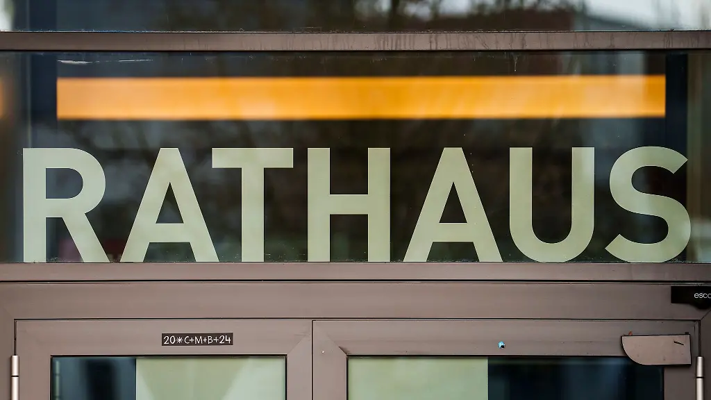 Die-Abstimmung-beginnt-um-8