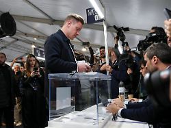 Torwart darf nicht abstimmen: Ter Stegen erlebt peinlichen Moment im Barça-Wahllokal