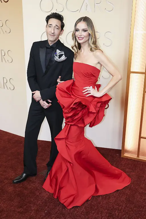 Adrien-Brody-Georgina-Chapman-at-arrivals-for-The-98th-Academy-Awards-Arrivals-4-Dolby-Theatre-at-Ovation-Hollywood-Los-Angeles-CA-March-15-2026