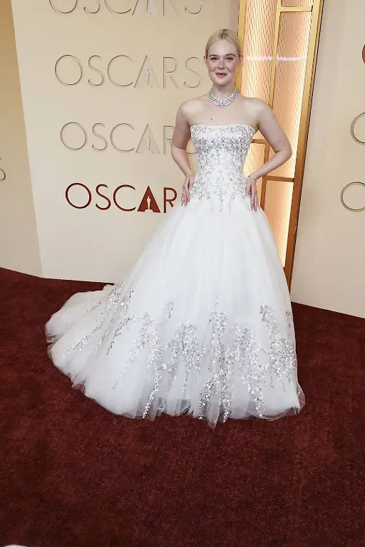 Elle-Fanning-at-arrivals-for-The-98th-Academy-Awards-Arrivals-4-Dolby-Theatre-at-Ovation-Hollywood-Los-Angeles-CA-March-15-2026