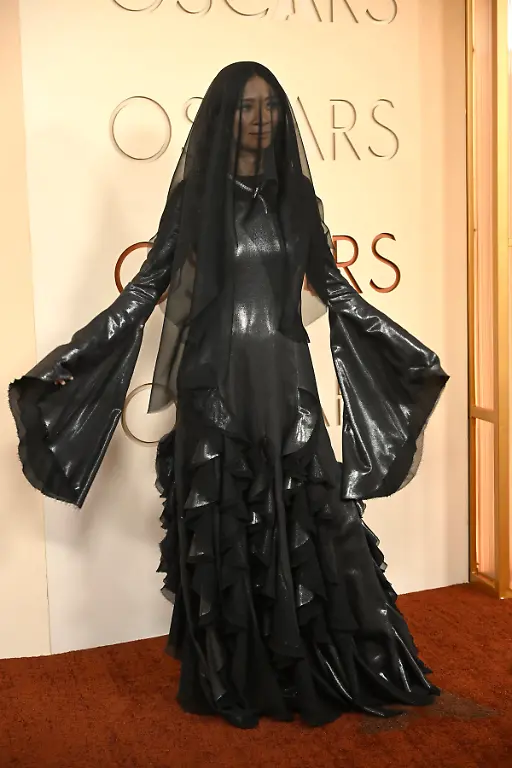 HOLLYWOOD-CA-MARCH-15-Chloe-Zhao-at-the-98th-Oscars-at-Dolby-Theatre-on-March-15-2026-in-Hollywood-California-Credit-MediaPunch-Admedia-454113-2026-03-15-Hollywood-PUBLICATIONxNOTxINxFRAxBEL-Copyright-xAdMediax-STAR-454113-302