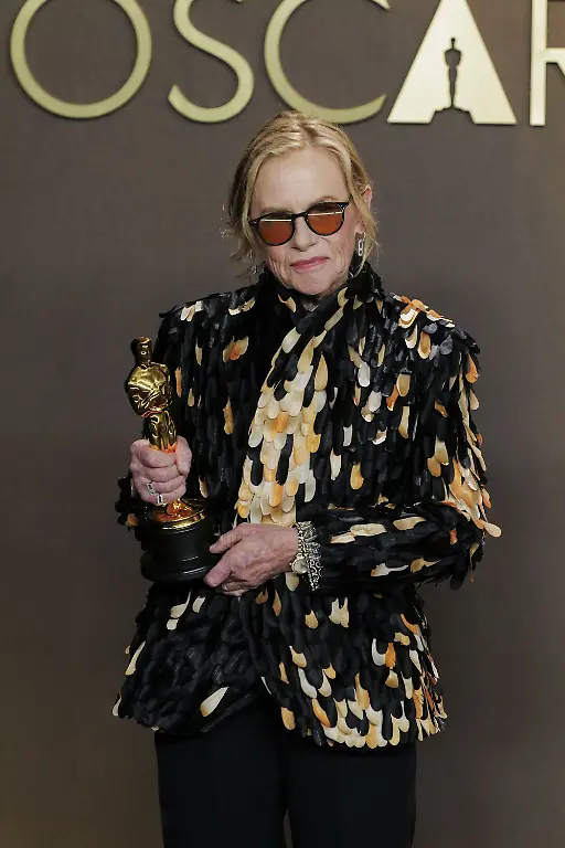 Amy-Madigan-in-the-press-room-for-The-98th-Academy-Awards-Press-Room-Dolby-Theatre-at-Ovation-Hollywood-Los-Angeles-CA-March-15-2026