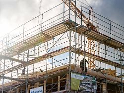 "Branche nicht über den Berg": Stimmung im Wohnungsbau verbessert sich leicht