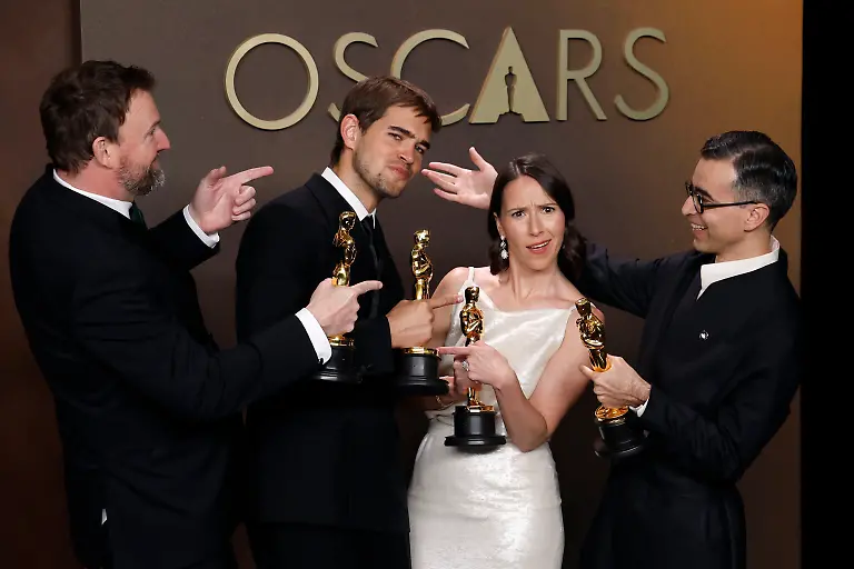 March-15-2026-Hollywood-California-USA-L-R-Jack-Piatt-Sam-A-Davis-Natalie-Musteata-and-Alexandre-Singh-in-the-press-room-of-the-98th-Annual-Academy-Awards-on-Sunday-March-15-2026-at-the-Dolby-Theater-in-Hollywood-California