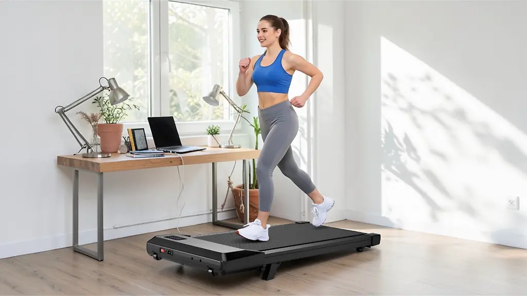 Das-Superun-Walking-Pad-ist-aktuell-mit-einem-starken-Rabatt-erhaeltlich-und-macht-den-Weg-frei-fuer-mehr-Bewegung-im-Alltag