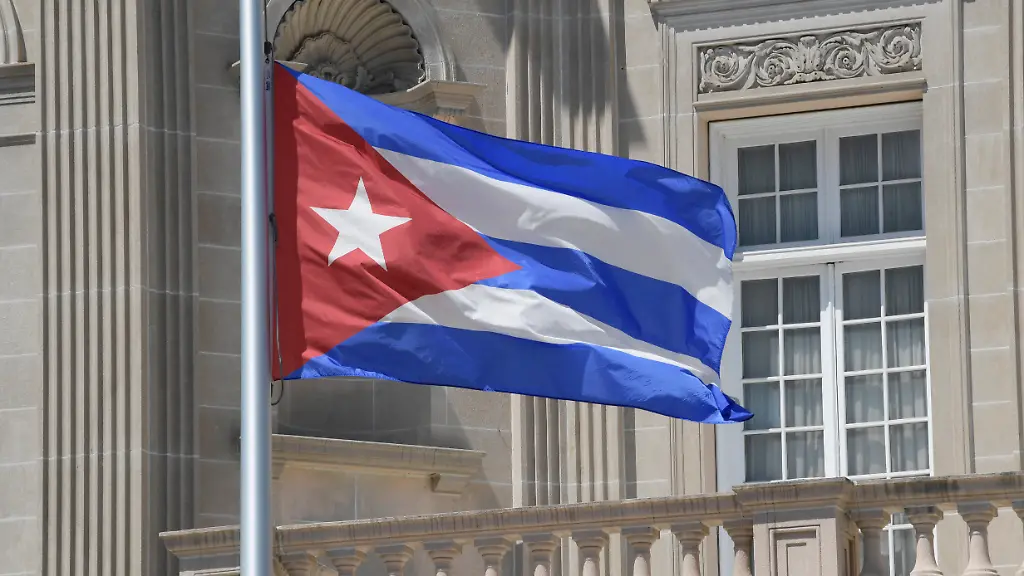 May-17-2022-Washington-DC-United-States-A-Cuban-flag-is-seen-at-the-Embassy-of-the-Republic-of-Cuba-in-Washington-DC-The-United-States-decided-not-include-Cuba-from-the-next-IX-Summit-of-the-Americas-which-will-be-held-from-June-6-to-10-2022-in-Los-Angeles