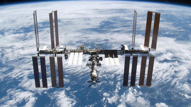 Die ISS könnte etwas abkriegen.