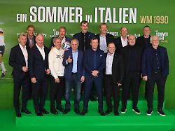 Da wird Markus Söder emotional: WM-Helden feiern "Ein Sommer in Italien"-Filmpremiere