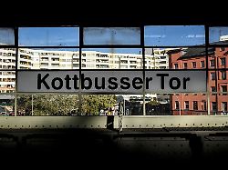 Gewalttat am Kottbusser Tor: Streit um 20 Euro endet mit Axt-Angriff