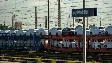 561136226