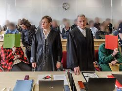 Hamburg & Schleswig-Holstein: Mord durch Unterlassen? Prozess nach Tod von Baby gestartet