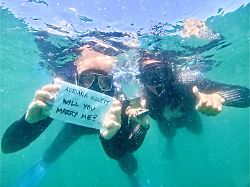 "In einem Meer voller Fische": James Hetfield überrascht mit riskantem Heiratsantrag