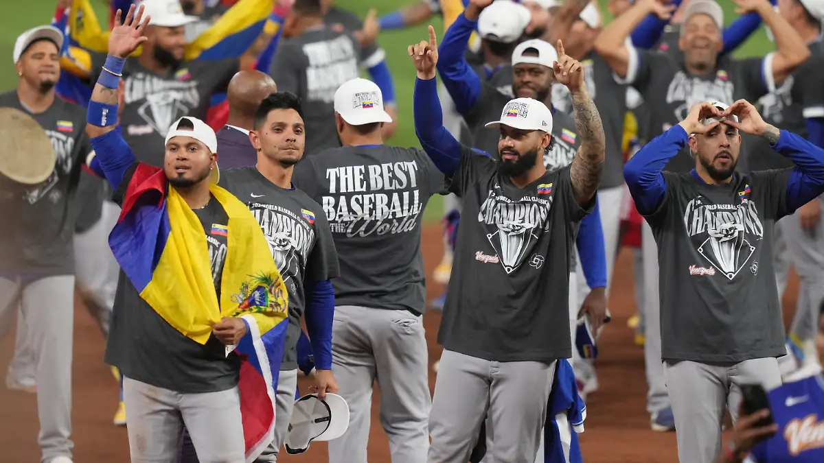 The-Venezuela-team-celebrates-after-defeating-the-United-States-in-the-championship-game-of-the-World-Baseball-Classic-Tuesday-March-17-2026-in-Miami