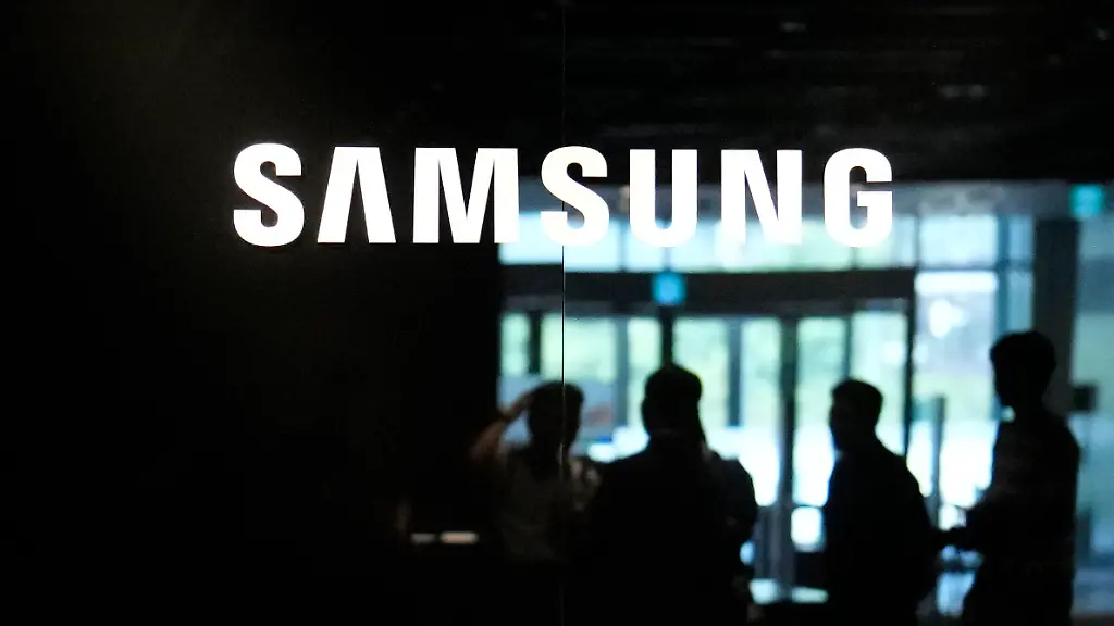 FILE-The-logo-of-the-Samsung-Electronics-Co-is-seen-during-a-media-tour-at-Samsung-Electronics-headquarters-in-Suwon-South-Korea-June-13-2023-The-Biden-administration-has-reached-an-agreement-to-provide-up-to-6-4-billion-in-direct-funding-for-Samsung-Electronics-to-develop-a-computer-chip-manufacturing-and-research-cluster-in-Texas-The-funding-announced-Monday-April-15-20204-by-the-Commerce-Department-is-part-of-a-total-investment-in-the-cluster-that-with-private-money-is-expected-to-exceed-40-billion