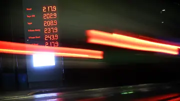 581531249