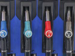 "Überstürztes Eilverfahren": BDI feuert gegen Paket zur Spritpreis-Senkung