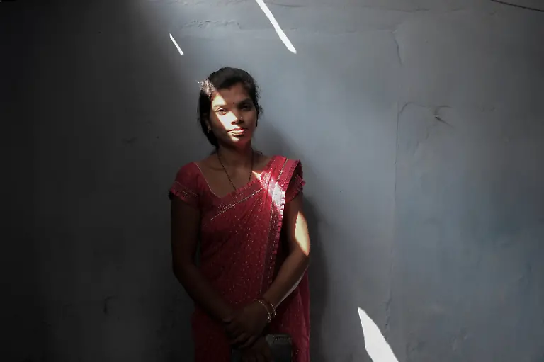 Savita-Gupta-28-who-is-part-of-a-self-help-group-that-runs-the-floating-restaurant-at-Kenapara-Eco-Park-poses-for-a-photo-inside-her-kitchen-in-Surajpur-India-November-15-2025-The-site-which-began-to-be-repurposed-for-tourism-in-2018-is-managed-by-a-women-s-community-group-and-a-fishery-cooperative-and-attracts-as-many-as-150-people-at-the-weekend-and-for-the-women-the-gains-have-gone-beyond-income-I-hope-my-daughter-will-learn-from-my-life-and-think-about-becoming-an-independent-woman-Gupta-said-REUTERS-Avijit-Ghosh-SEARCH-INDIA-GHOSH-COAL-FOR-THIS-STORY-SEARCH-WIDER-IMAGE-FOR-ALL-STORIES