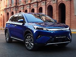 Den BYD Atto 3 Evo Gibt Es In Sechs Lackfarben Hier Ist Es Atlantis Blue Und Mit Zwei Innenraumfarben