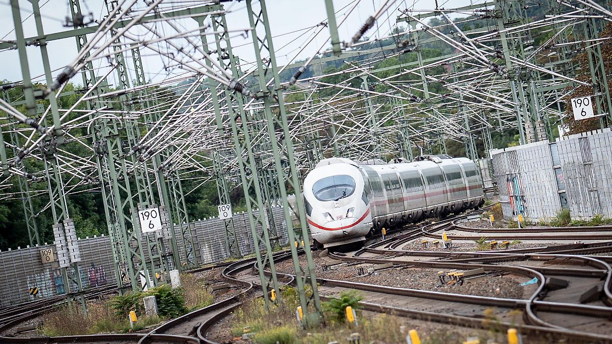 Joker-Gleise und weniger Züge: 22 Maßnahmen sollen Bahn pünktlicher machen