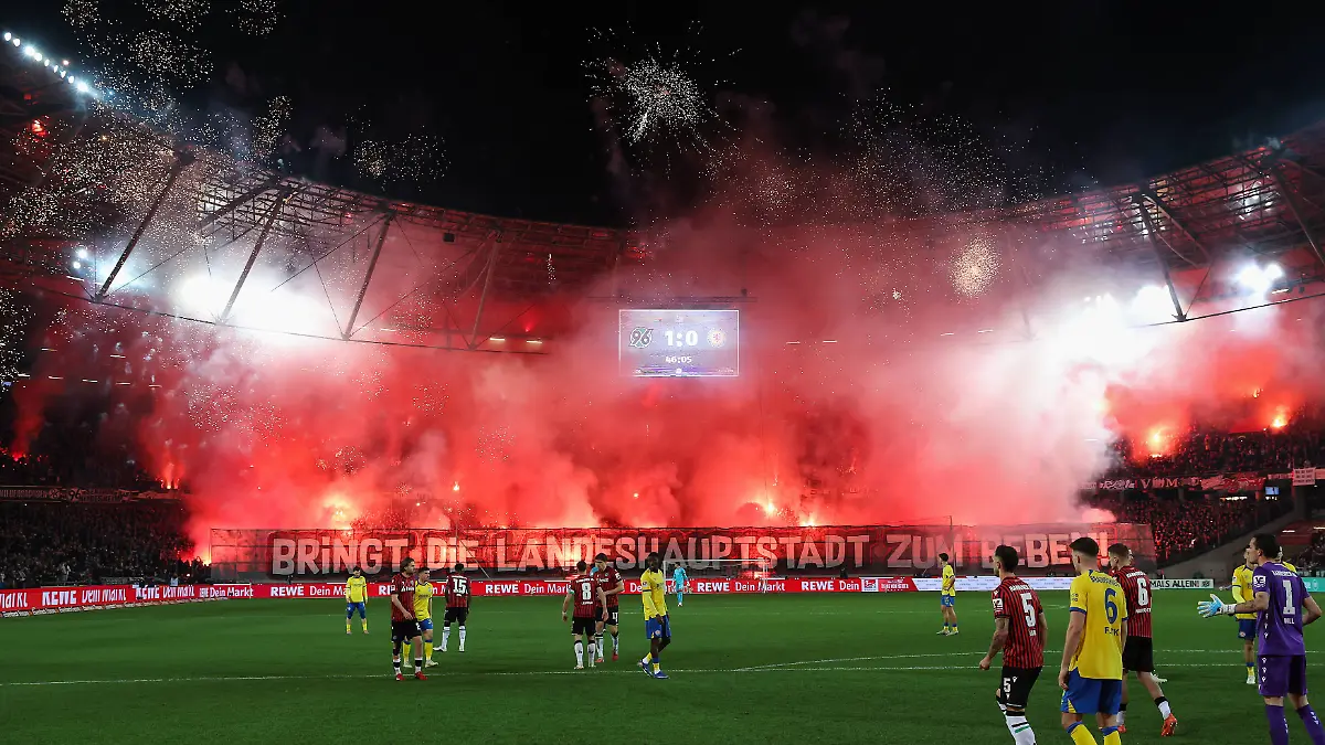 2-Bundesliga-Hannover-96-Eintracht-Braunschweig-am-20-03