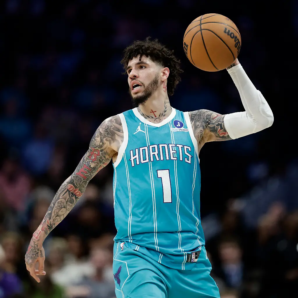 Mar-19-2026-Charlotte-North-Carolina-USA-Charlotte-Hornets-guard-LaMelo-Ball-1-dribbles-the-ball-during-the-first-quarter-against-the-Orlando-Magic-at-Spectrum-Center