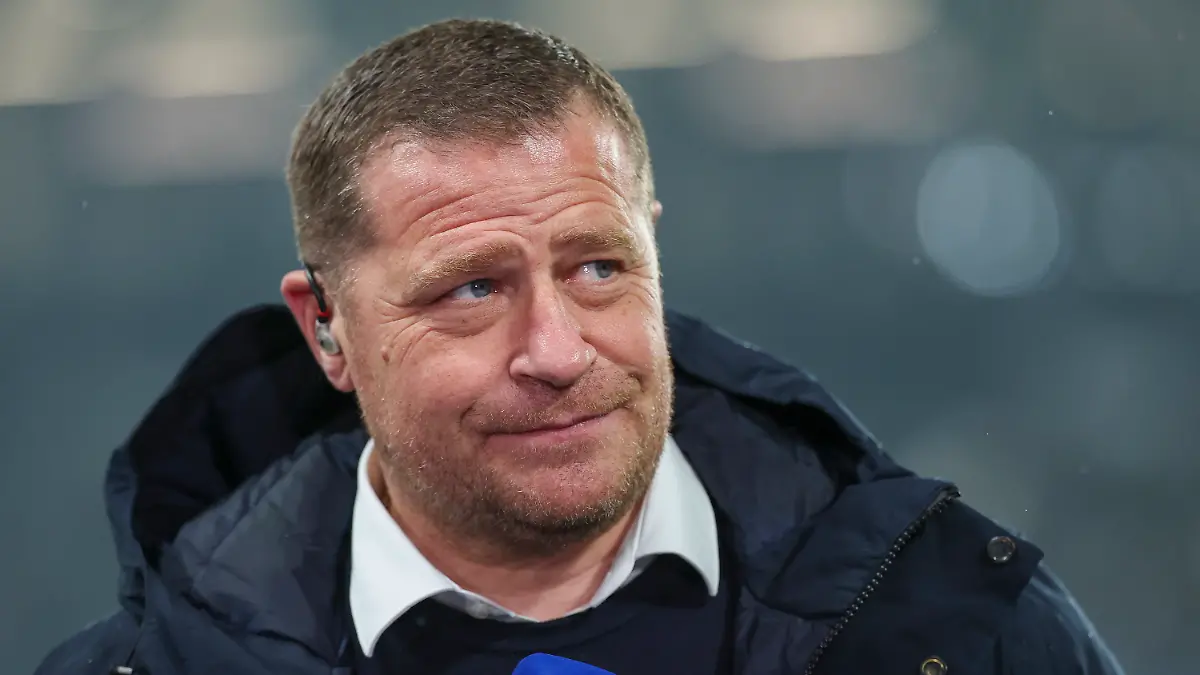 10-03-2026-Italien-Bergamo-Fussball-Maenner-Champions-League-Atalanta-Bergamo-FC-Bayern-Muenchen-Achtelfinale-Hinspiel-New-Balance-Arena-Max-Eberl-Sport-Vorstand-Bayern-Muenchen-steht-vor-dem-Spiel-beim-TV-Interview
