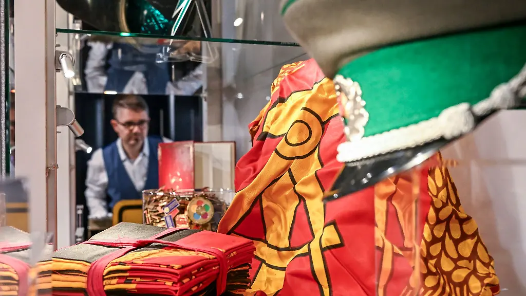 Neue-Ausstellung-Die-Entsorgung-der-DDR-Staatssymbole