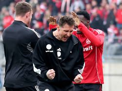 Verfolger mit Druck auf Schalke: Klose wirft alte Liebe schmerzhaft aus dem Aufstiegsrennen