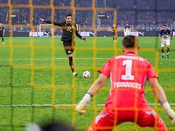 BVB dreht klaren Rückstand: HSV geht in Dortmunds Rekord-Elfmeter-Flut noch unter