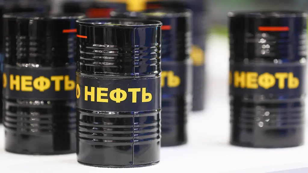RUSSIA-MOSCOW-REGION-MARCH-2-2026-Mock-ups-of-barrels-are-seen-at-the-Neftegaz-2026-International-Exhibition-for-Equipment-and-Technologies-for-Oil-and-Gas-Industries-at-the-Crocus-Expo-Exhibition-Centre-in-Krasnogorsk-northwest-of-Moscow