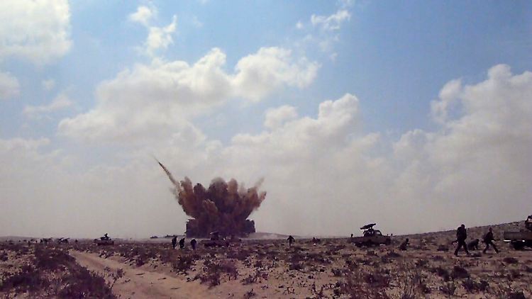 Kämpfe in der libyschen Wüste im April 2011.