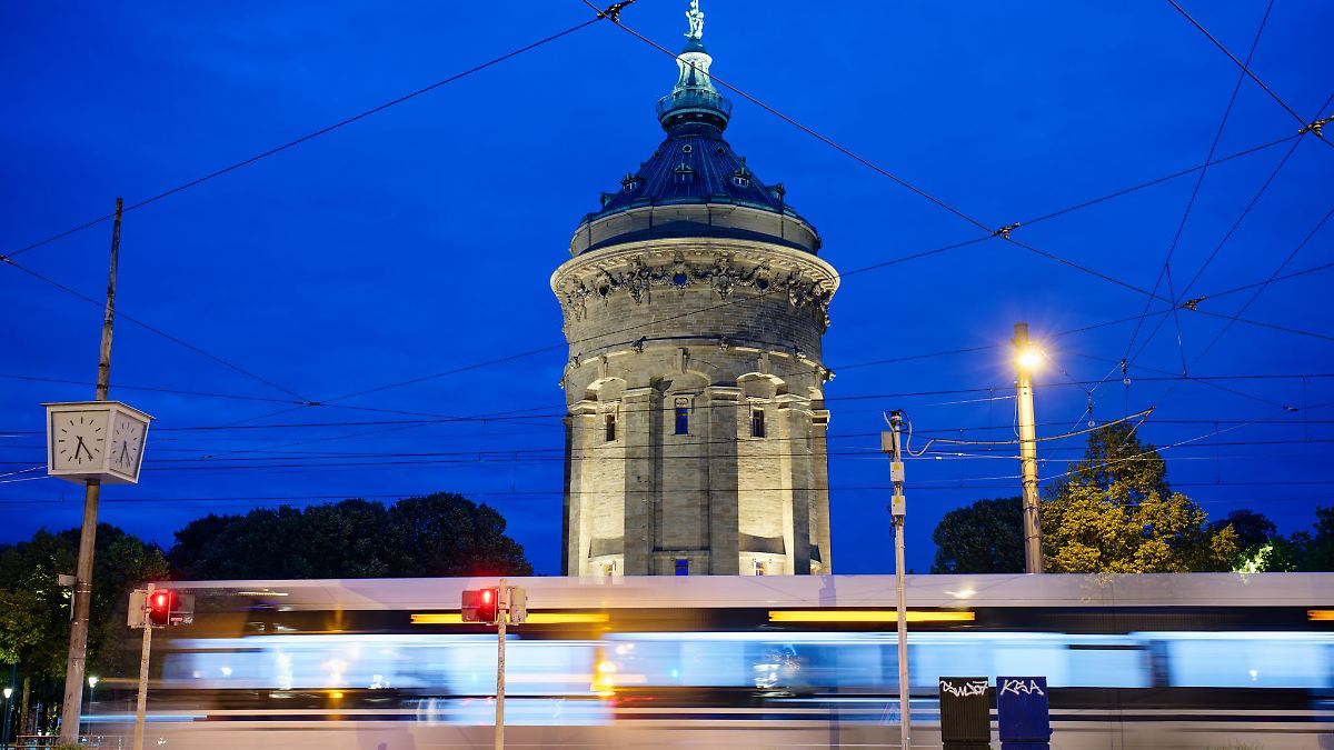 150.000 Euro Schaden bei Zusammenstoß zweier Straßenbahnen