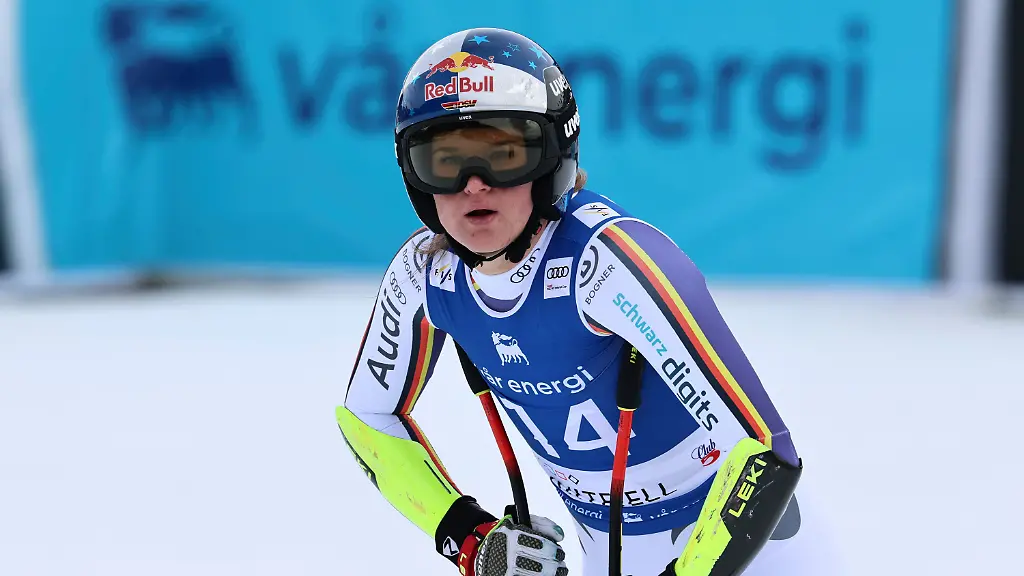 Germany-s-Emma-Aicher-reacts-at-the-finish-area-of-an-alpine-ski-women-s-super-G-race-at-the-Lillehammer-World-Cup-Finals-in-Kvitfjell-Norway-Sunday-March-22-2026